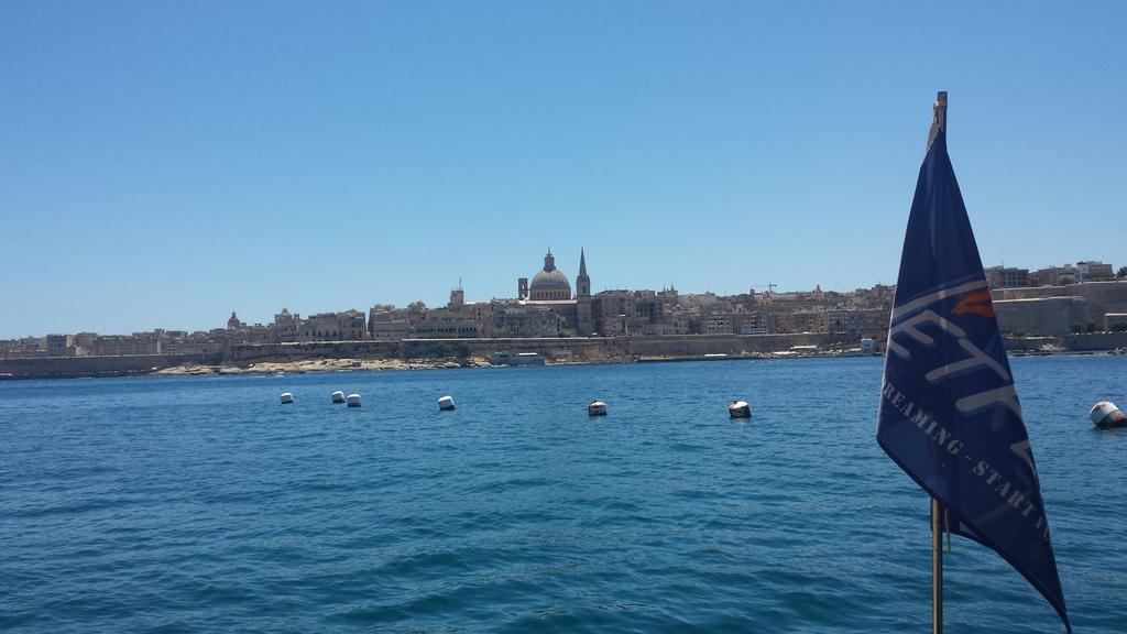 Boat Ms Cutty Jean Hotel Sliema Exterior foto